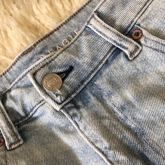 SOLD - American Eagle Stretch Mom Short - Picture 6 of 9